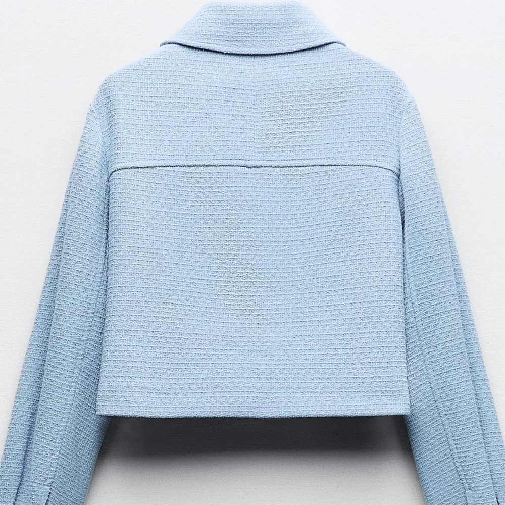 Thread Jacket - Picture 2 of 5